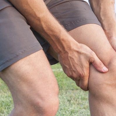 how to treat swollen knee square